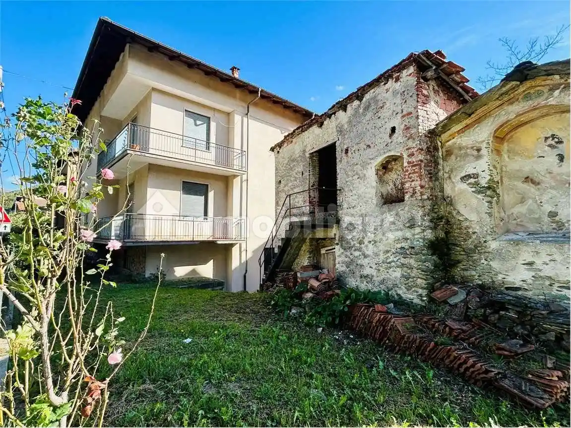 Casa indipendente in vendita a Ormea