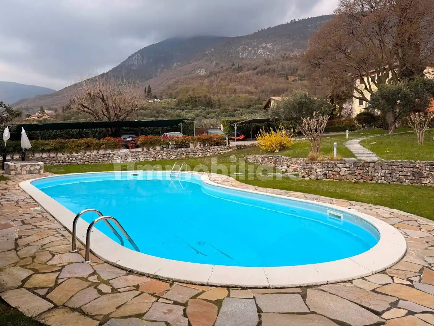 Appartamento in vendita a Caprino Veronese