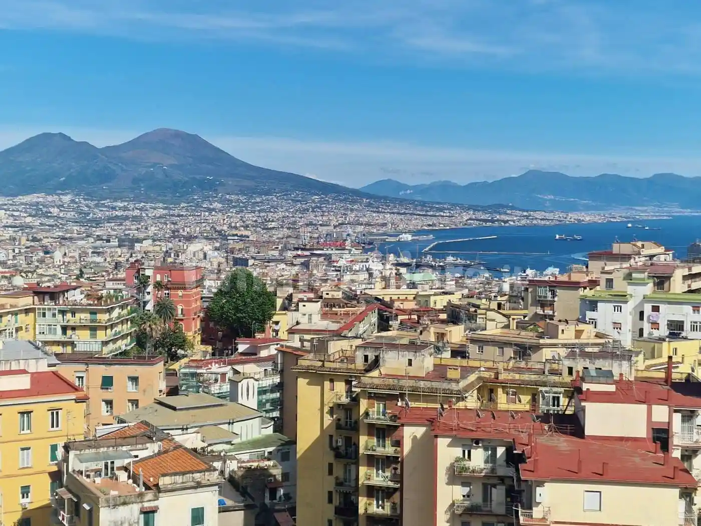 Appartamento in vendita a Napoli