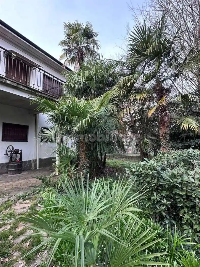 Villa in vendita a Abbiategrasso