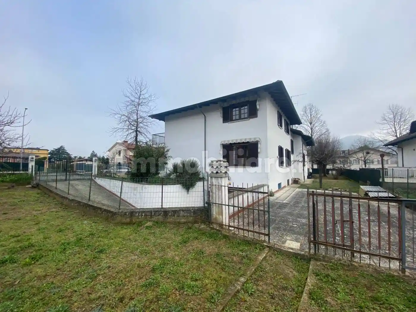 Villa in vendita a Godiasco Salice Terme