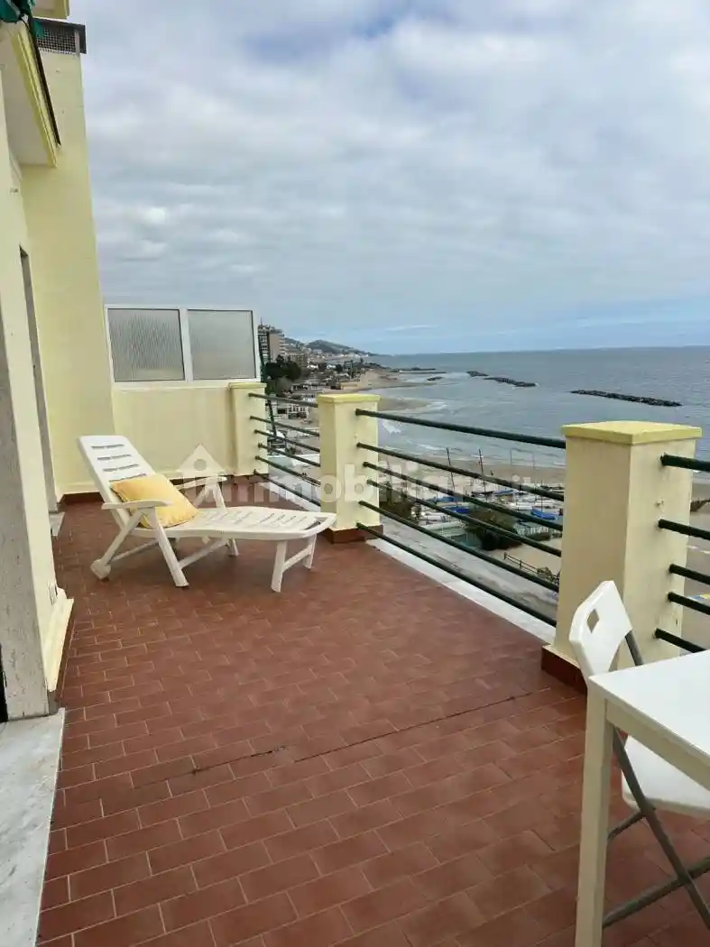 Appartamento in vendita a Taggia