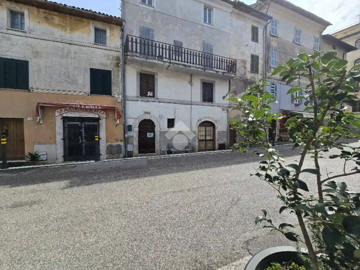 Appartamento in vendita a Acuto