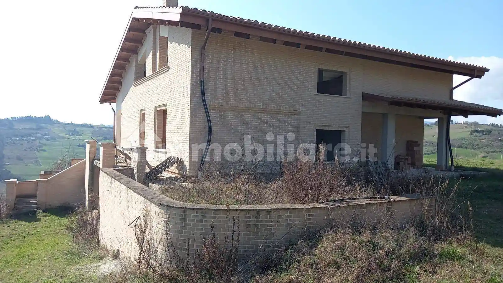 Villa in vendita a Tolentino