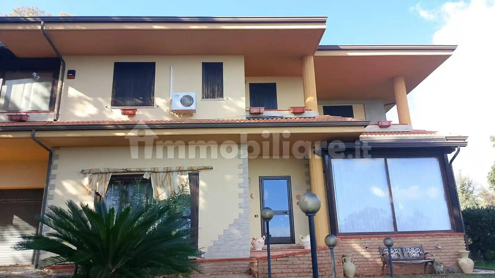 Villa in vendita a Amaroni