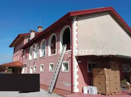 Palazzo - Stabile in vendita a San Biagio di Callalta