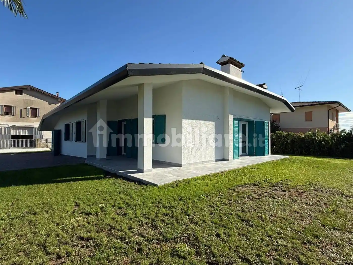 Villa in vendita a Palazzolo dello Stella