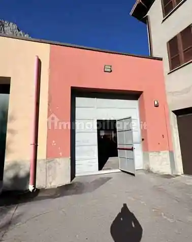 Palazzo - Stabile in vendita a Lecco