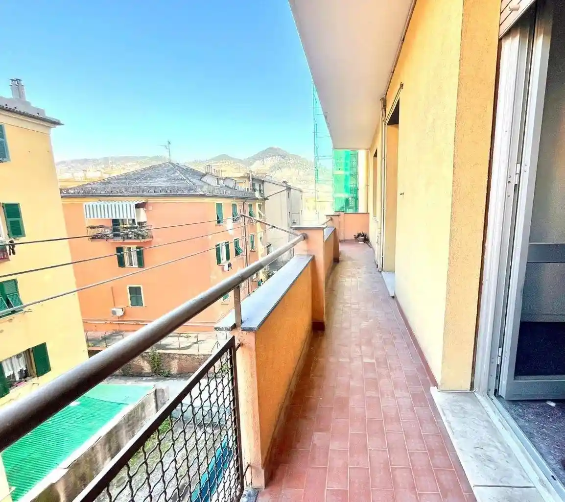 Appartamento in vendita a Genova