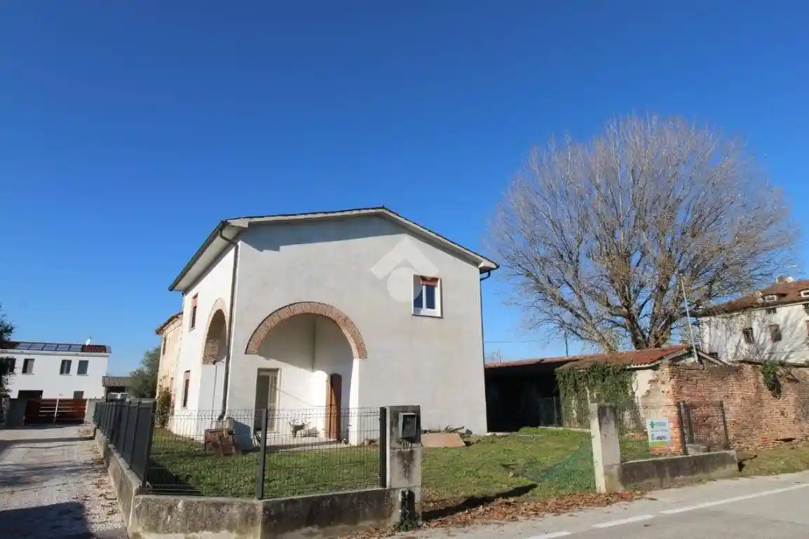 Casa indipendente in vendita a Vicenza