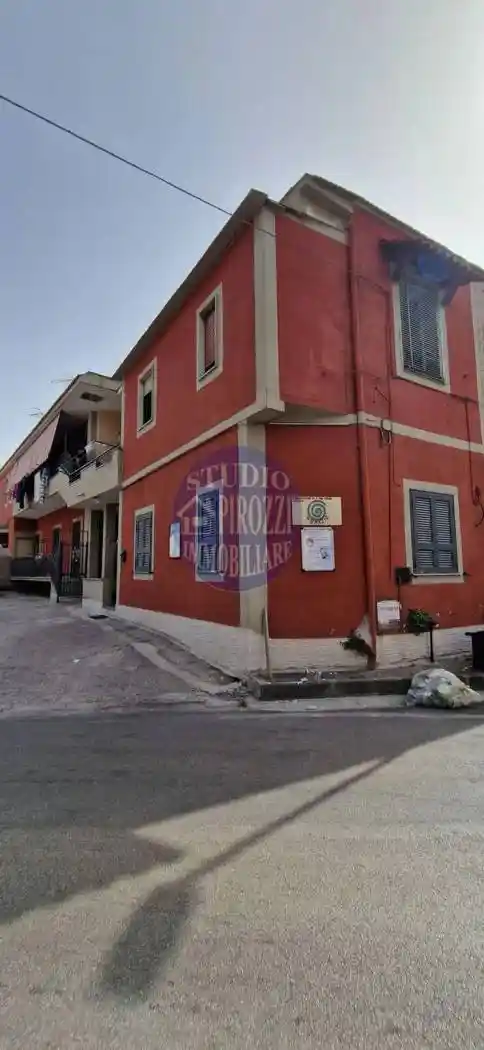 Palazzo - Edificio in vendita a Giugliano in Campania