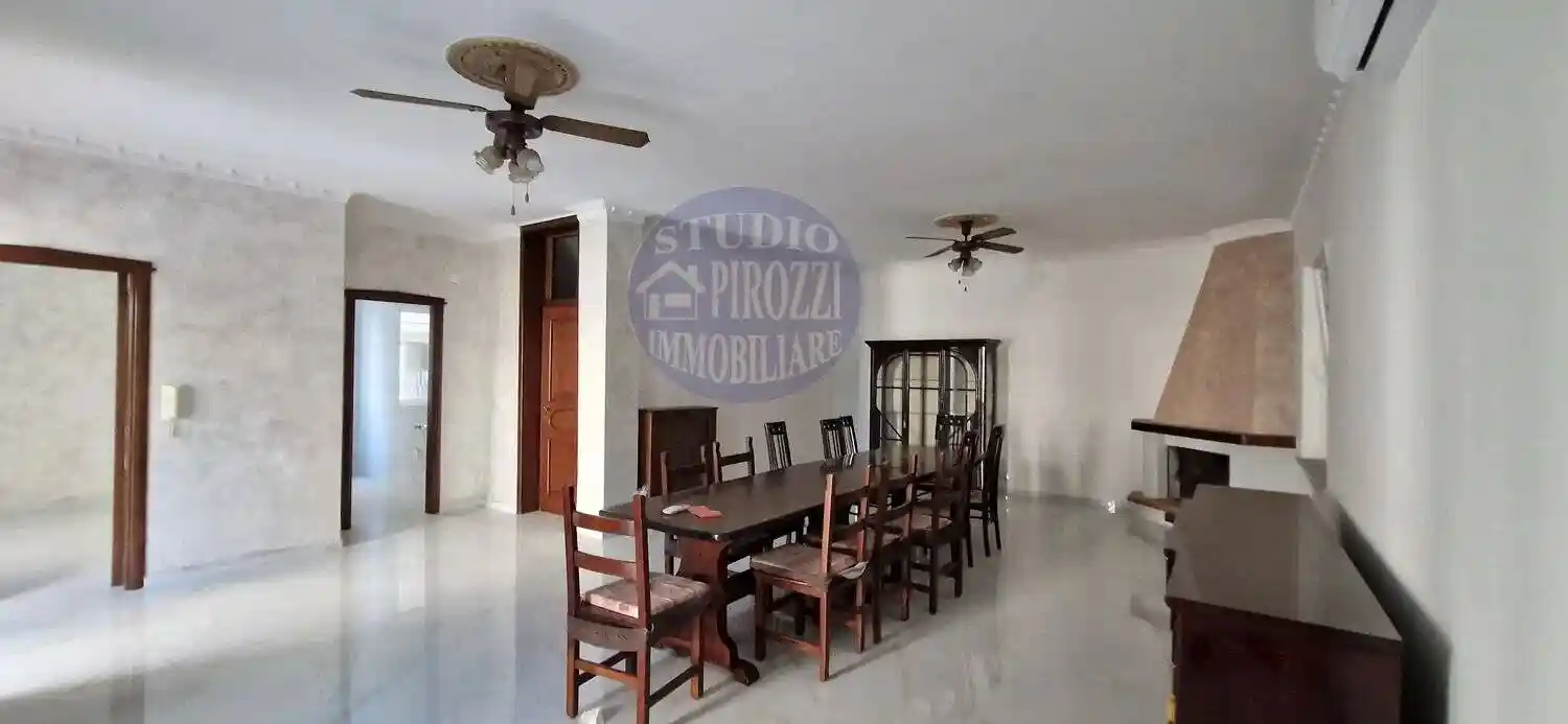 Villa in vendita a Giugliano in Campania