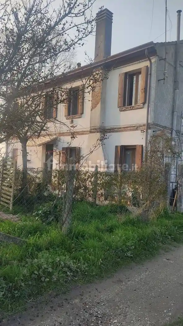 Villa in vendita a Papozze
