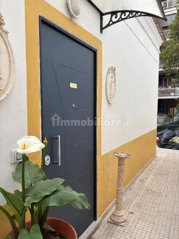Casa indipendente in vendita a Civitavecchia