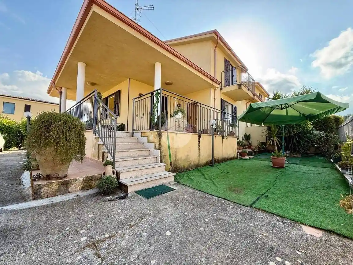 Villa in vendita a Carini