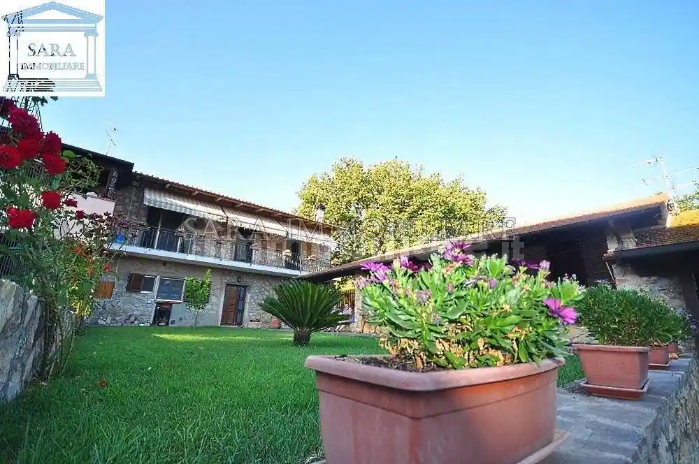 Villa in vendita a Magliano in Toscana