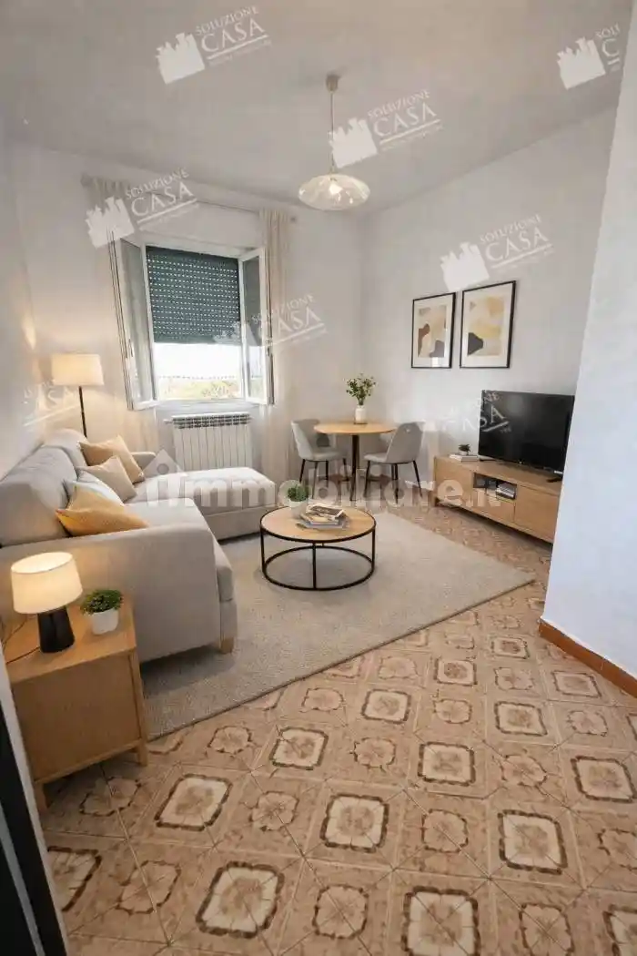 Palazzo - Edificio in vendita a Cento