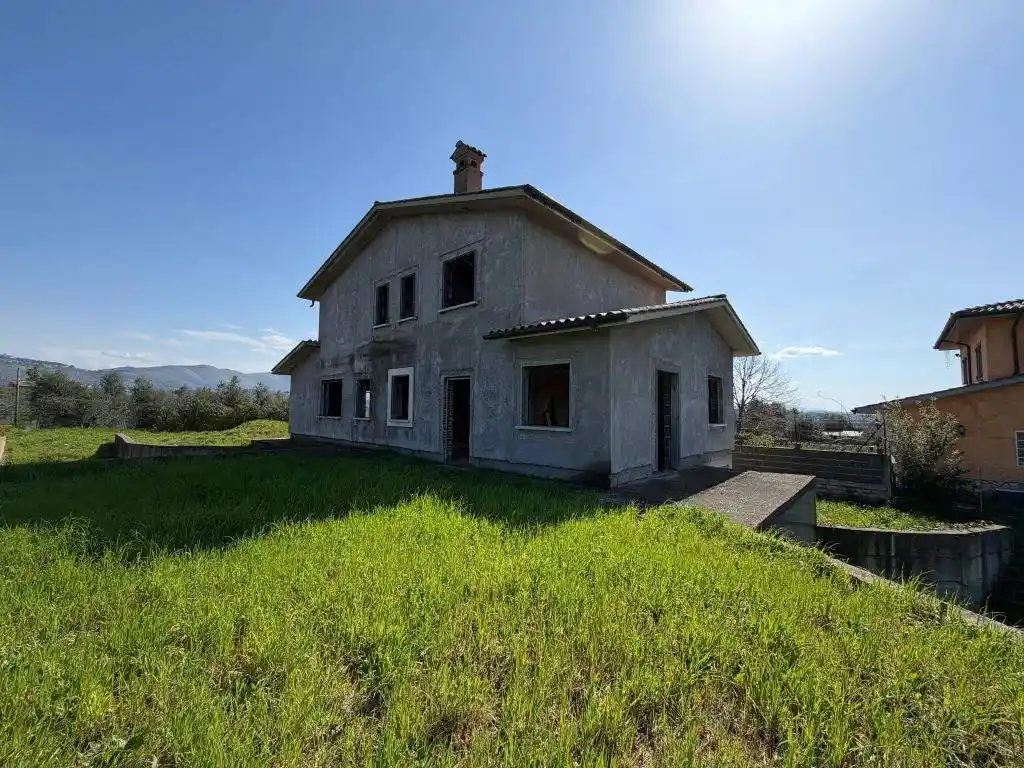 Rustico - Casale in vendita a Fara in Sabina