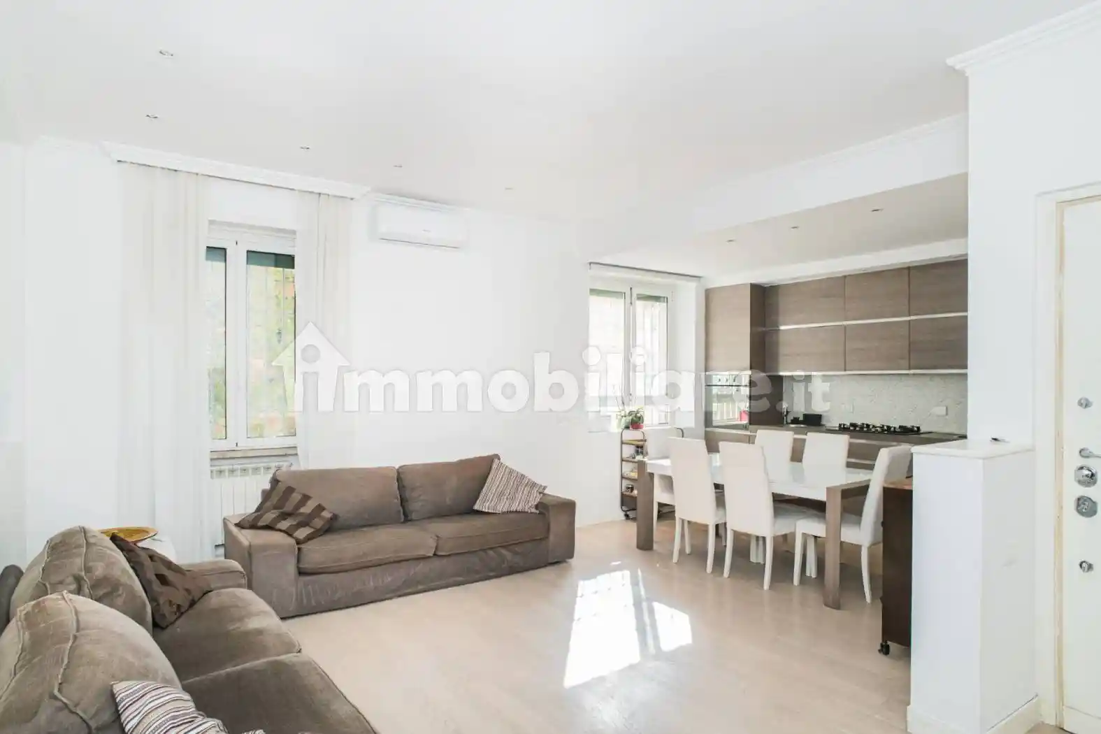 Appartamento in vendita a Roma