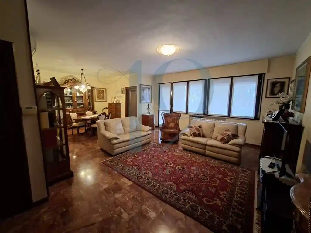 Appartamento in vendita a Parma