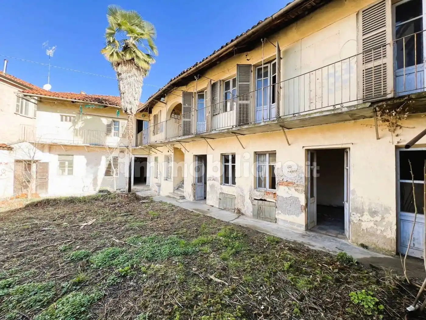 Villa in vendita a Bra