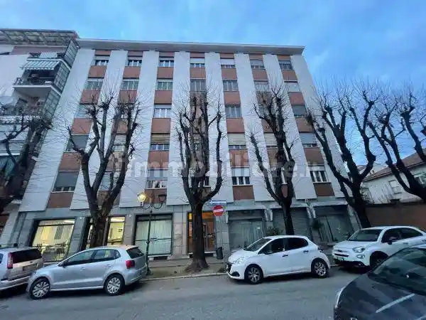 Appartamento in vendita a Vercelli