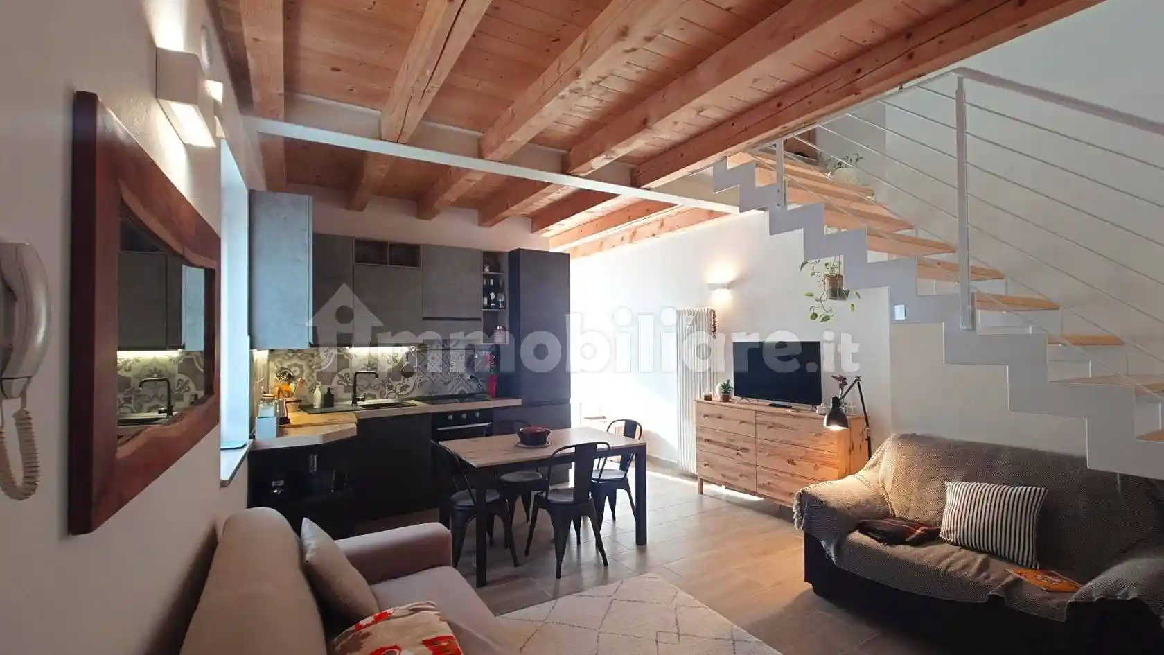 Casa indipendente in vendita a Verona