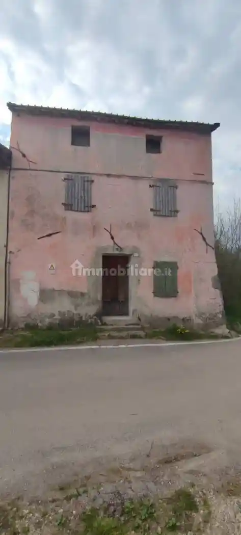 Rustico - Casale in vendita a Mussolente