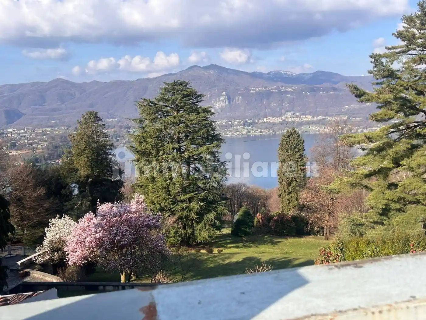 Casa indipendente in vendita a Ameno