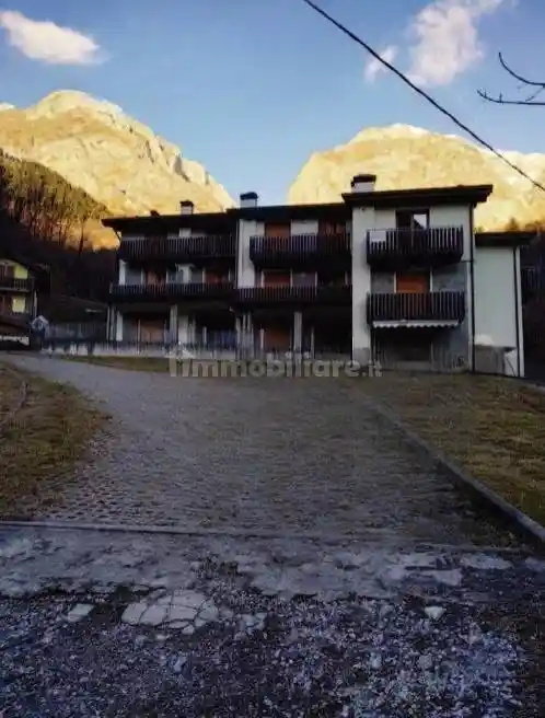 Appartamento in vendita a Lozio