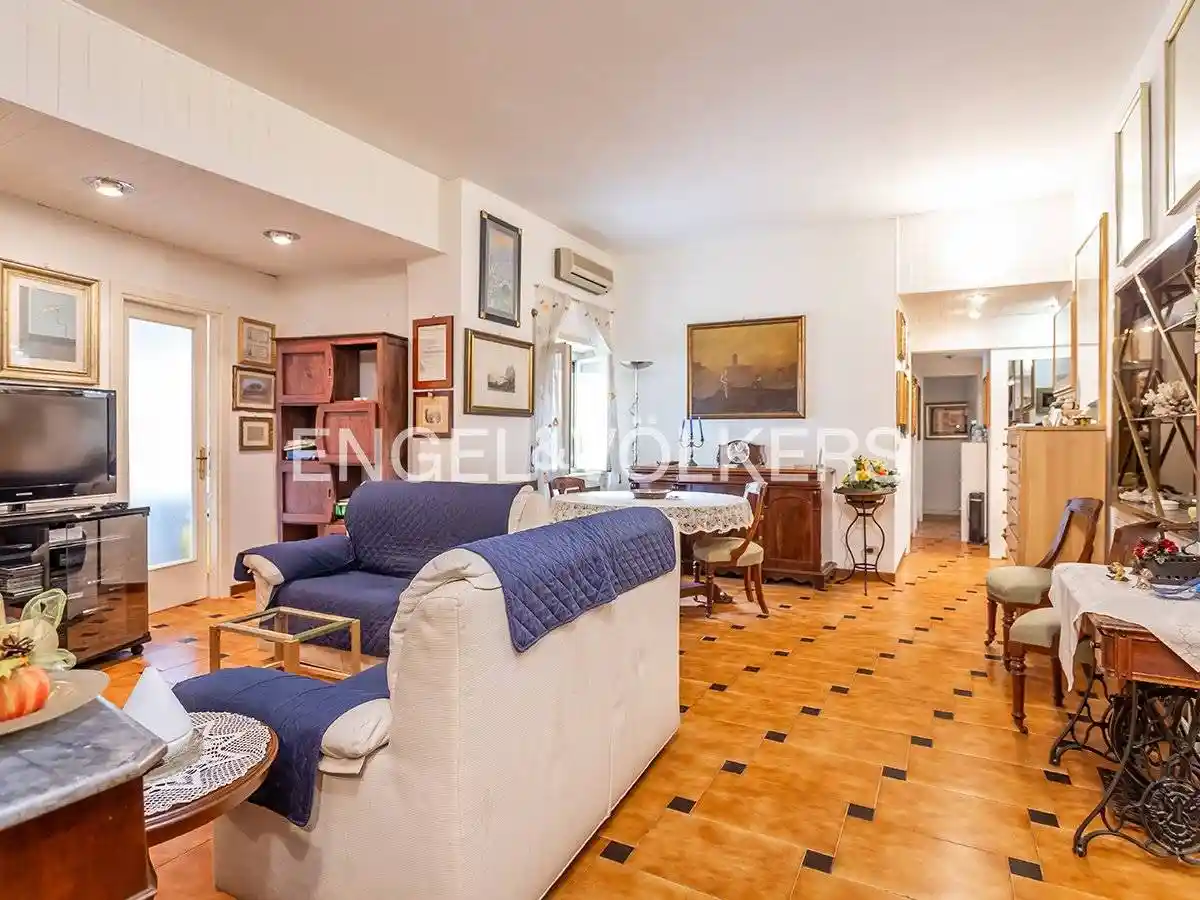 Appartamento in vendita a Roma