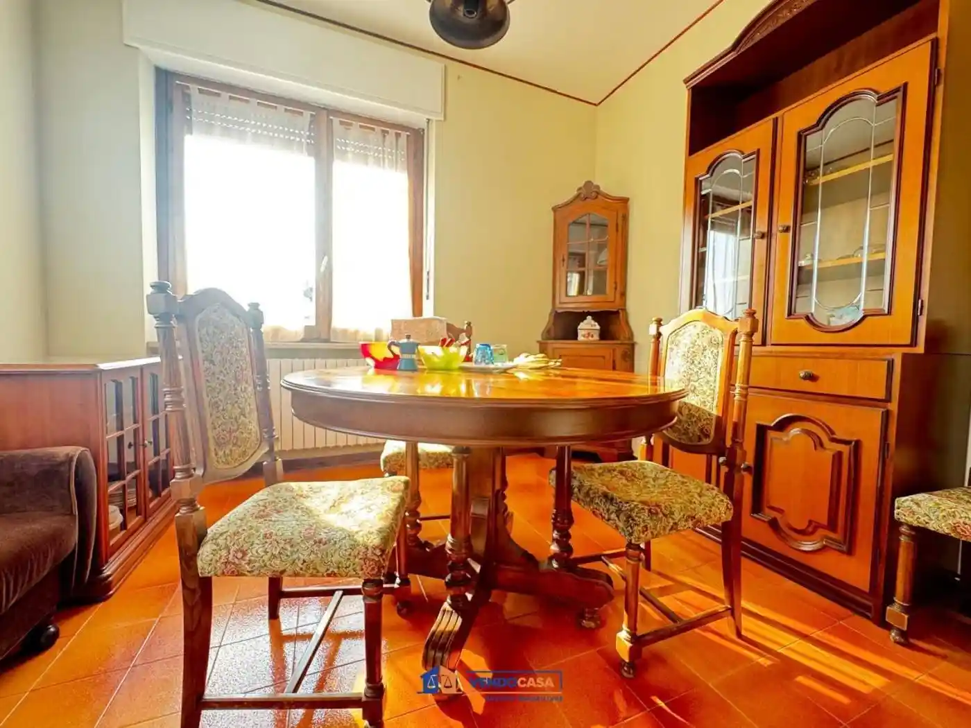 Rustico - Casale in vendita a Mombercelli