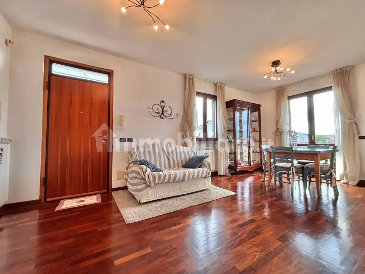 Appartamento in vendita a Lucca