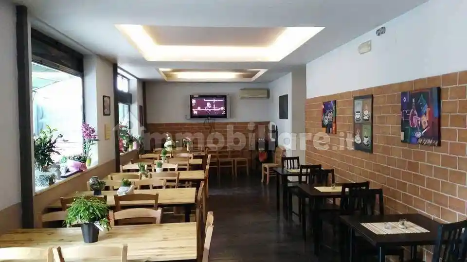 Palazzo - Edificio in vendita a San Nicola la Strada