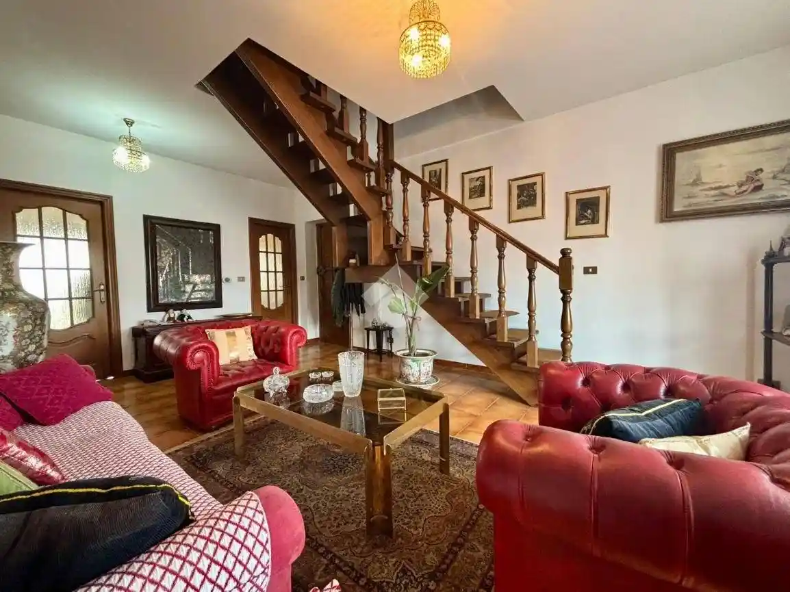 Appartamento in vendita a None