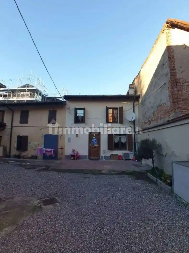 Casa indipendente in vendita a Fombio
