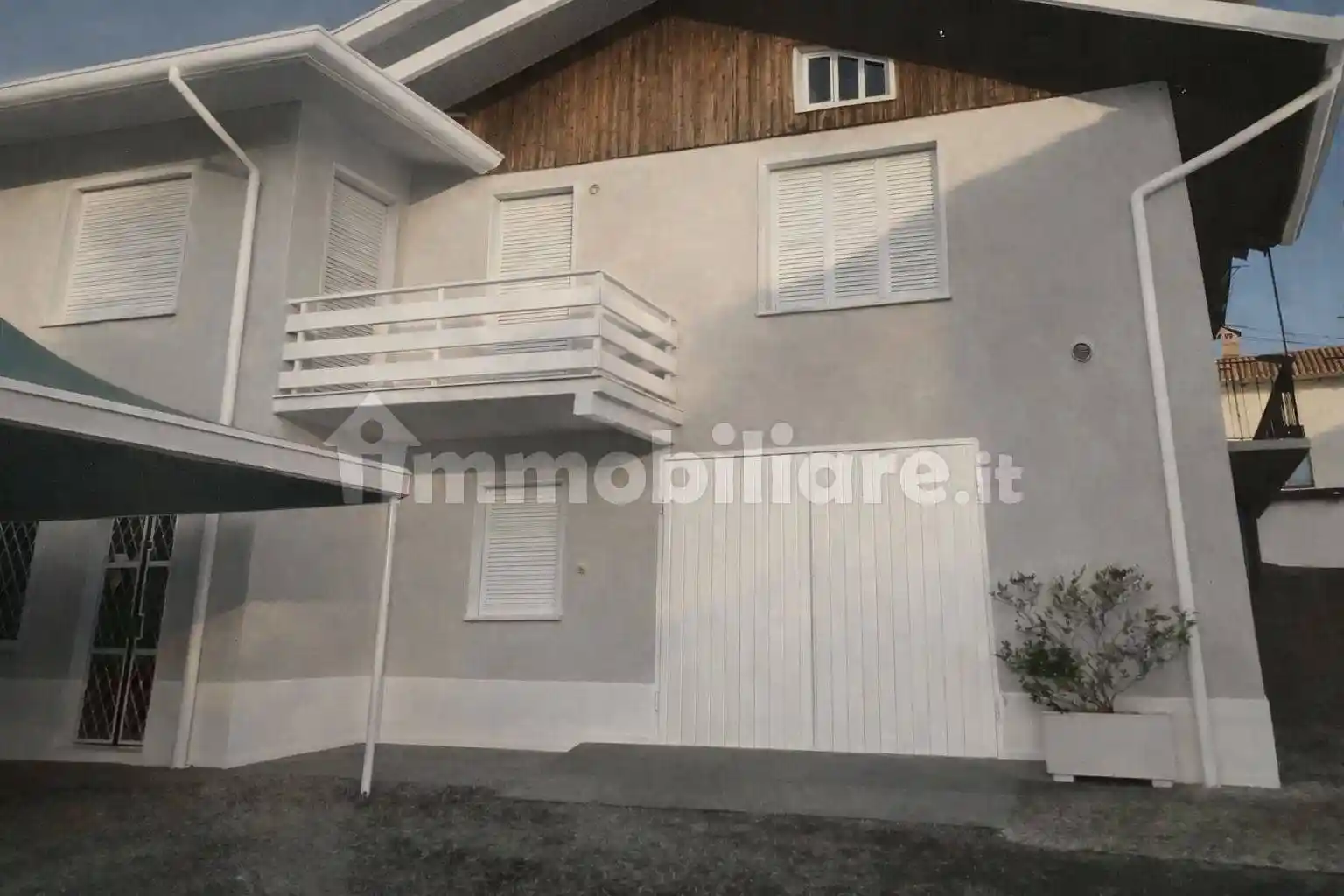 Villa in affitto a Biella