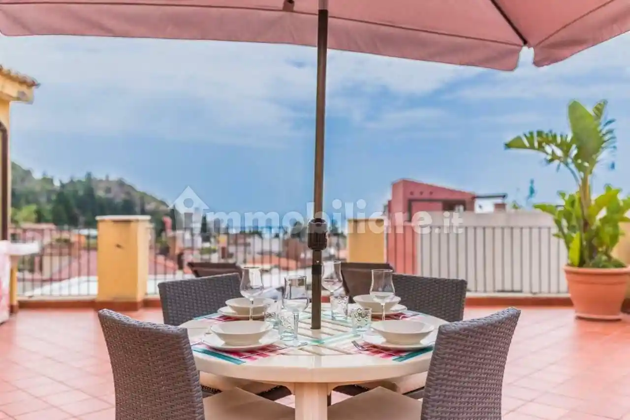 Appartamento in affitto a Taormina