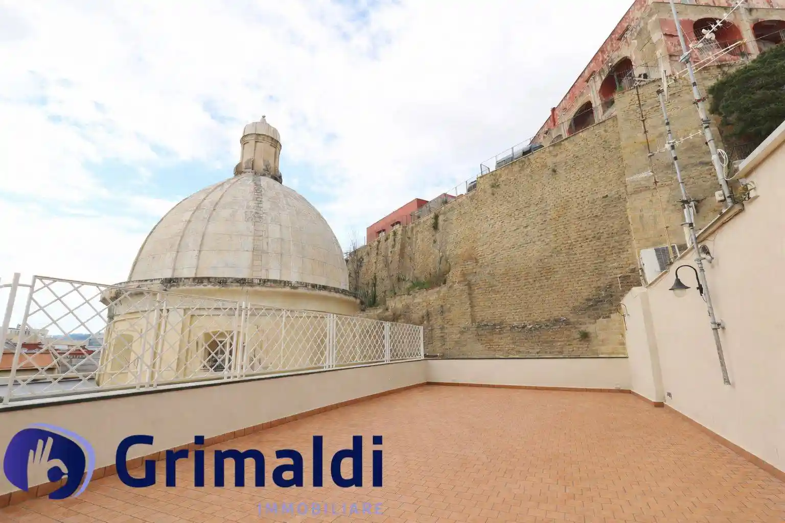 Appartamento in vendita a Napoli