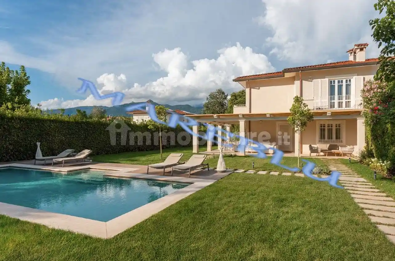 Villa in affitto a Forte dei Marmi