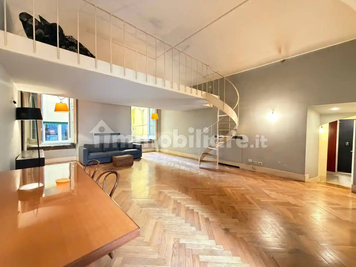 Appartamento in vendita a Napoli