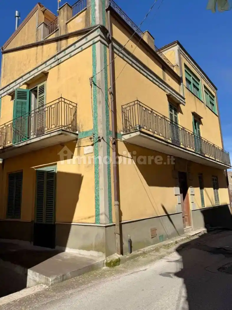 Casa indipendente in vendita a Bisacquino