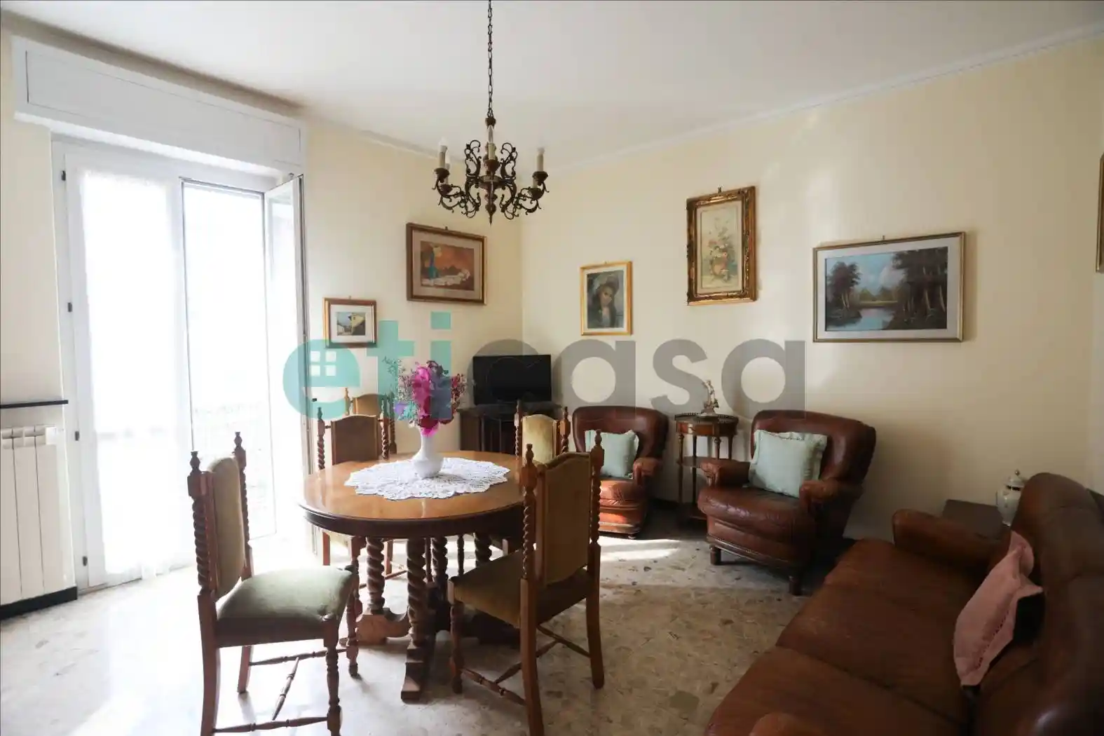 Appartamento in vendita a Piacenza