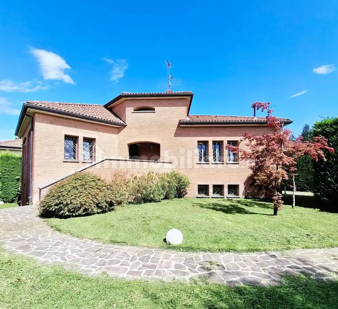Villa in affitto a Bernareggio