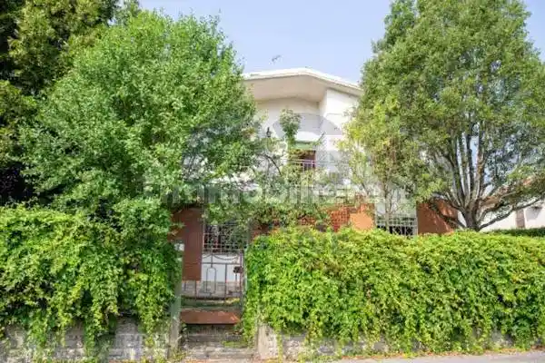 Casa indipendente in vendita a Terre del Reno