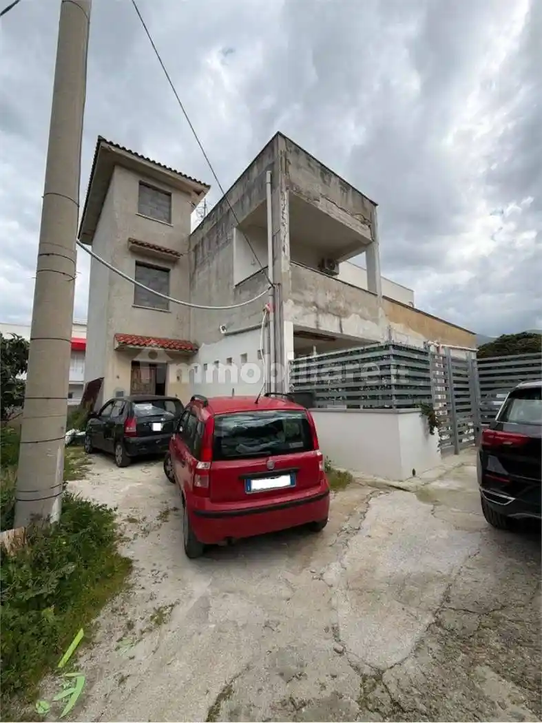Casa indipendente in vendita a Carini