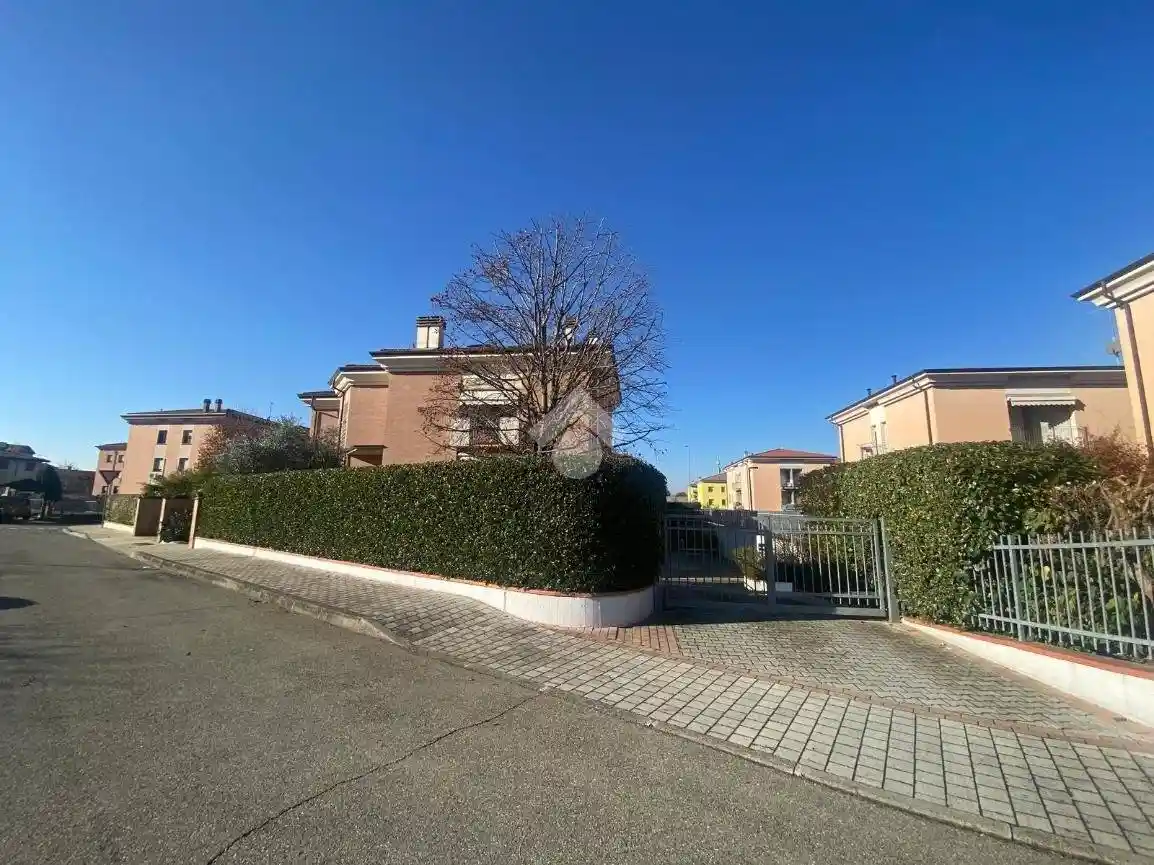 Villa in vendita a Collecchio