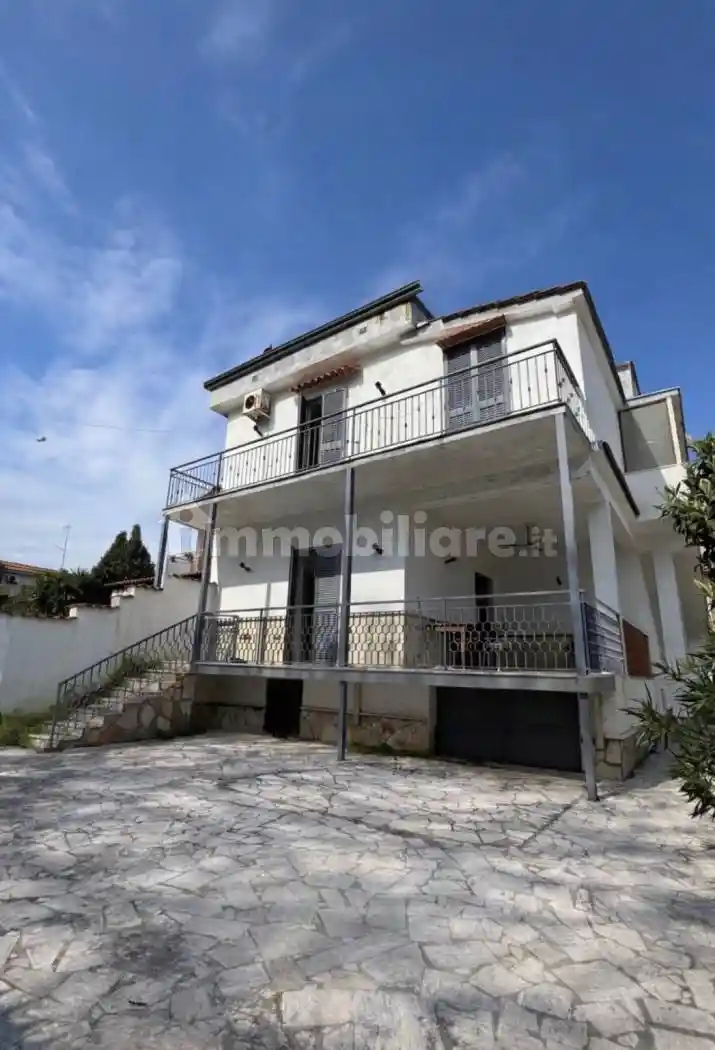 Villetta a schiera in vendita a Castel Volturno