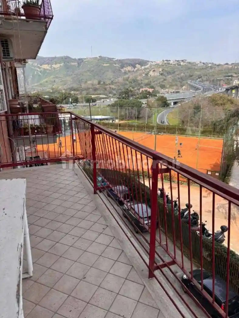 Appartamento in affitto a Napoli
