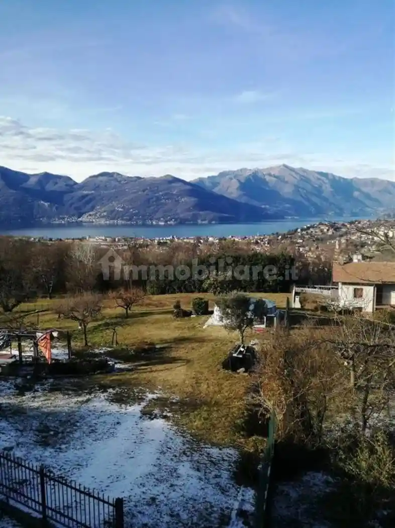 Appartamento in vendita a Montegrino Valtravaglia